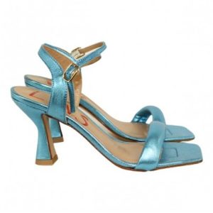 Sandalia con tacón geométrico 8 cm planta acolchada y tira tubular piel metalizada